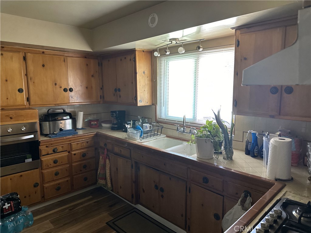 99 O Property Photo 3