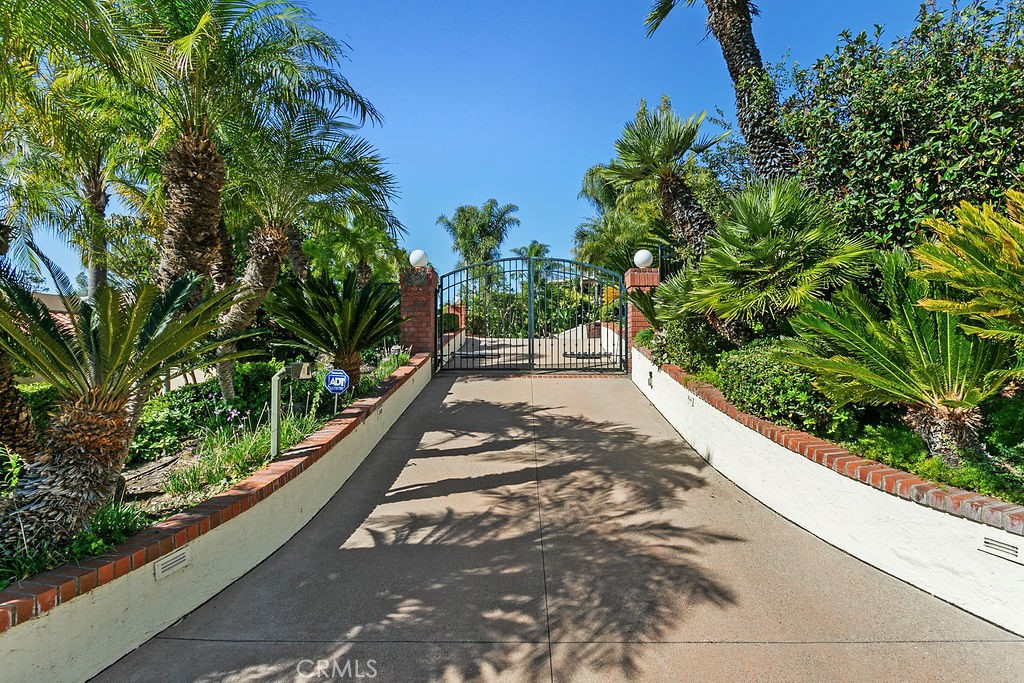 18811 Ridgeview Property Photo 9