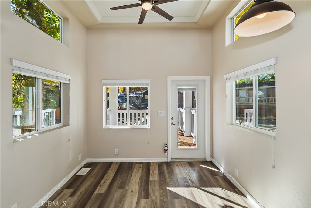 547 Alden #rv5 Property Photo 4