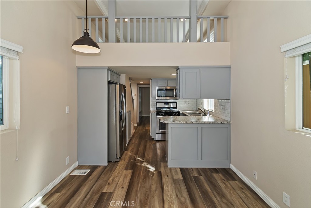 547 Alden #rv5 Property Photo 8