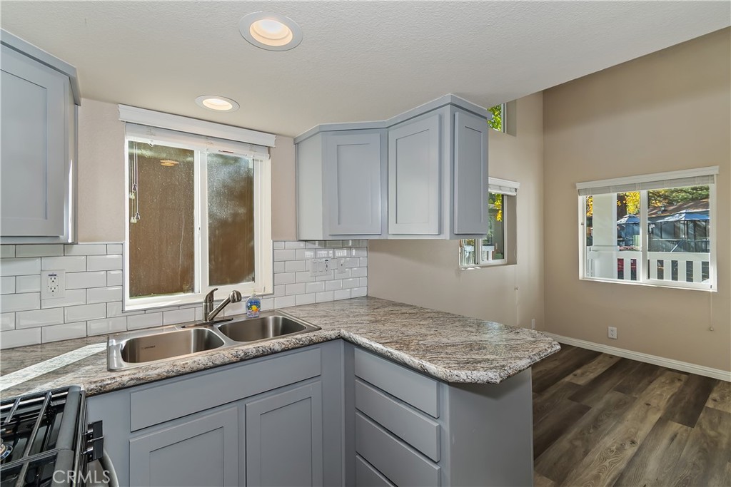 547 Alden #rv5 Property Photo 12