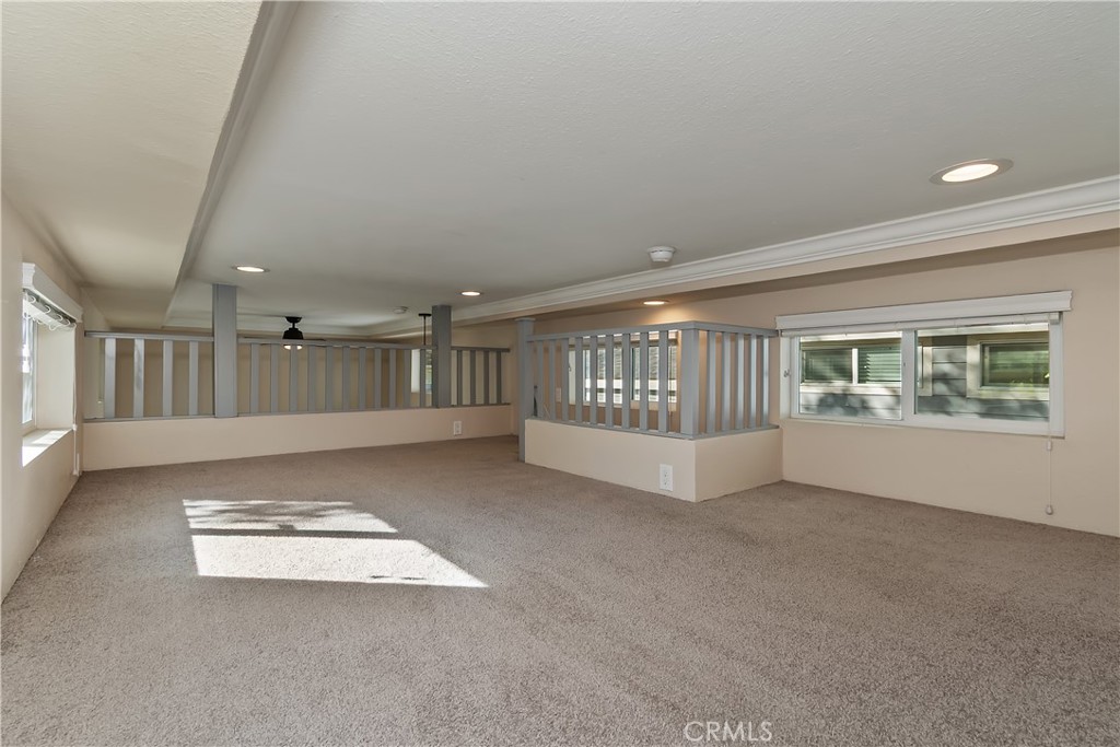 547 Alden #rv5 Property Photo 26
