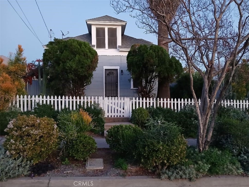 2111 Orange St Property Photo