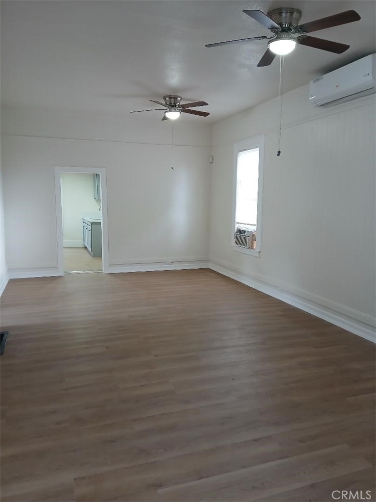 2111 Orange St Property Photo 3