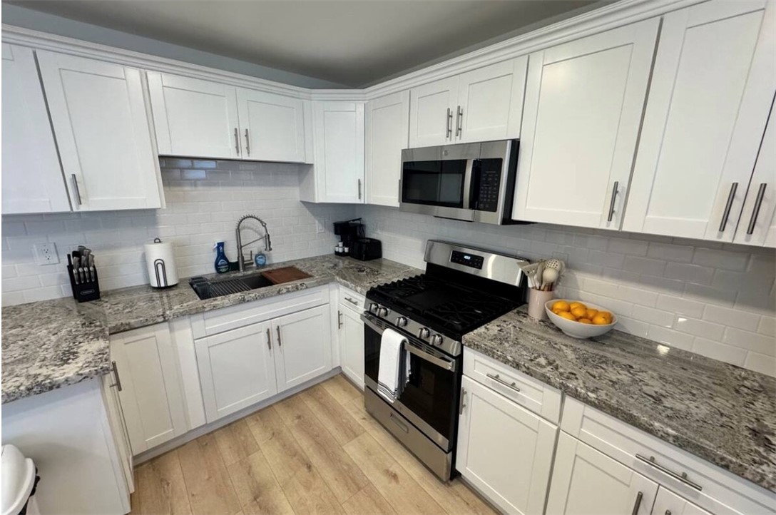 123 6th Street Property Photo 1