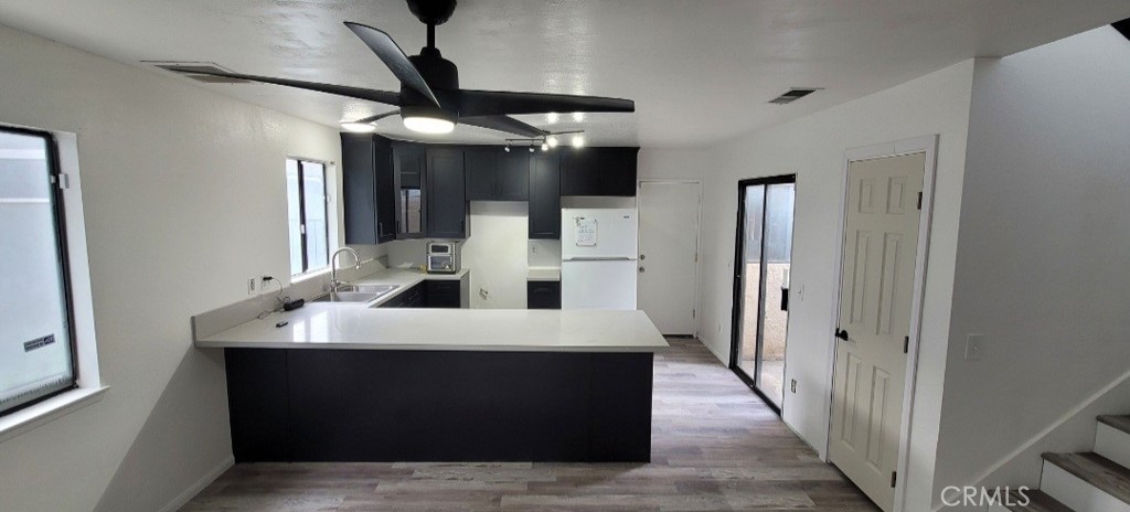 4821 Village Green Property Photo 4