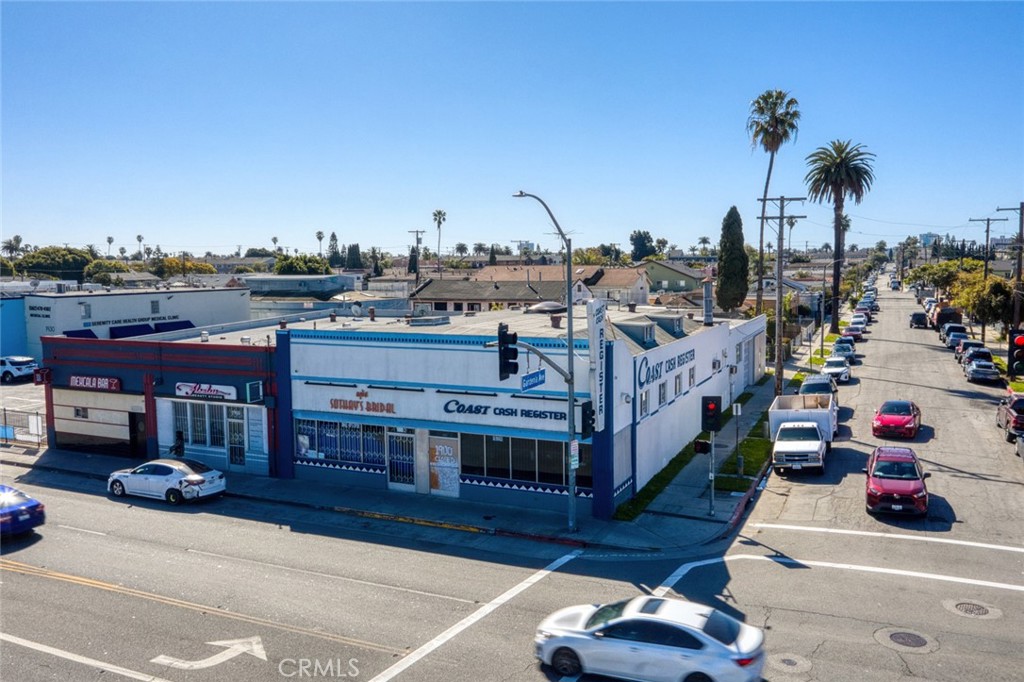 1900 E Anaheim Property Photo 8