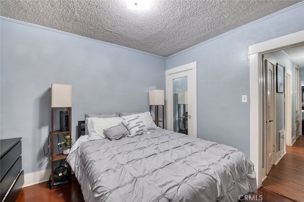3982 S Gramercy Property Photo 5