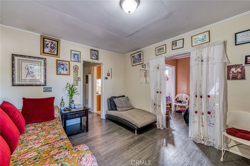 3982 S Gramercy Property Photo 9