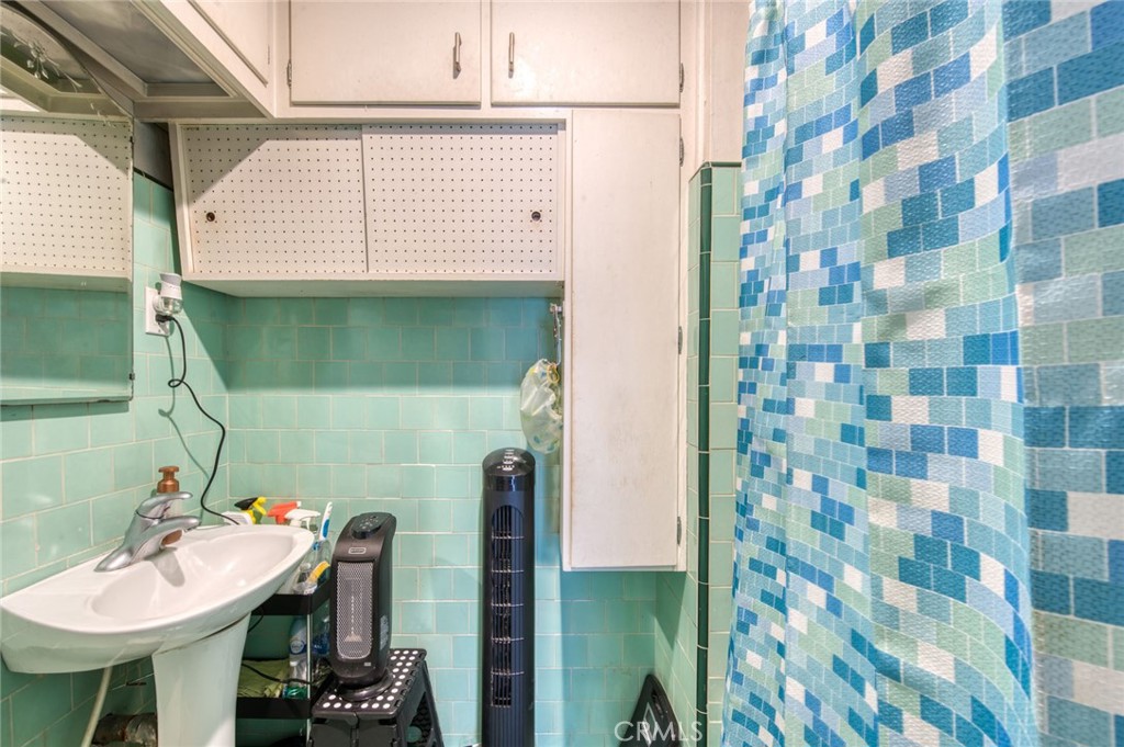 3982 S Gramercy Property Photo 19