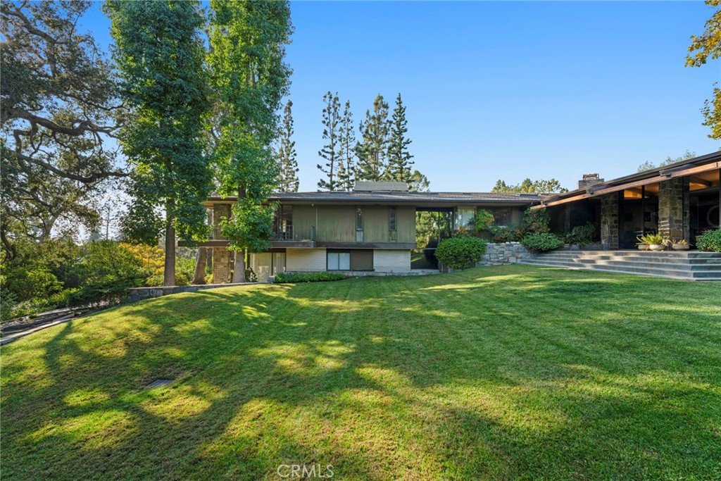 1458 Hillcrest Property Photo 16