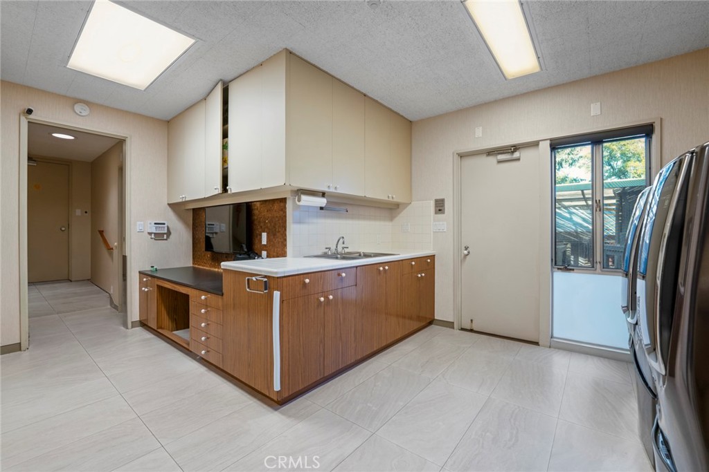 1458 Hillcrest Property Photo 19