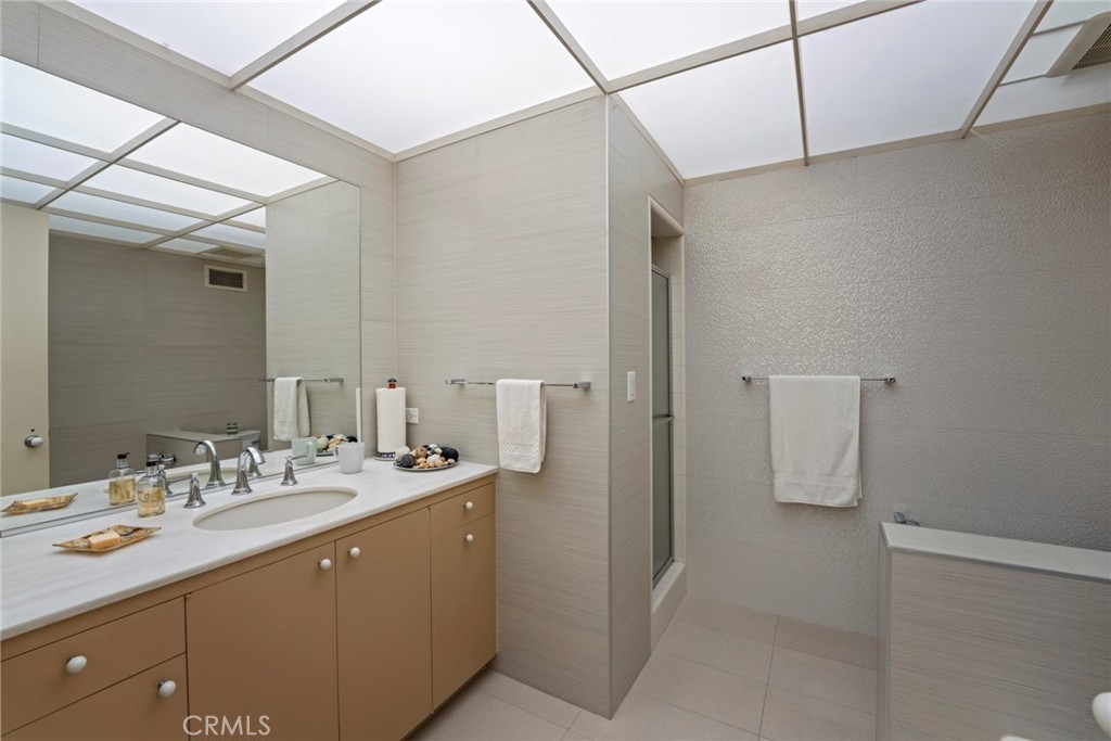 1458 Hillcrest Property Photo 48