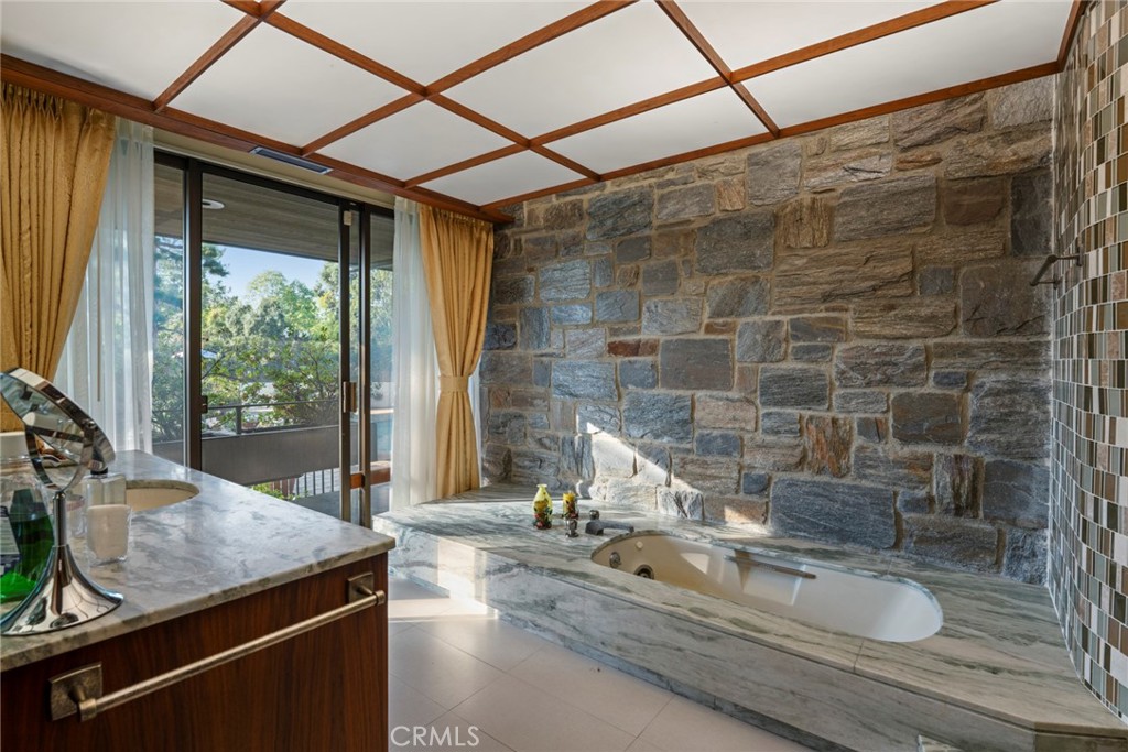 1458 Hillcrest Property Photo 55