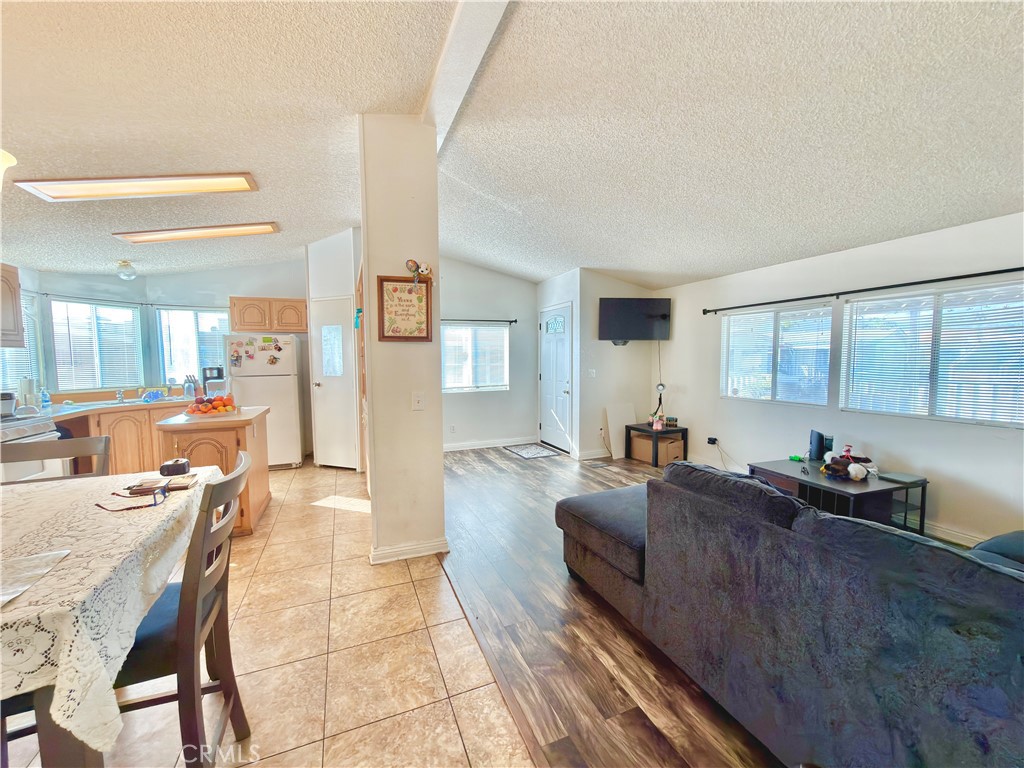 28 Walnut 28 Property Photo 10