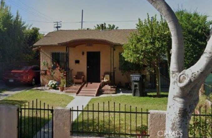 1144 E 65th Property Photo 1