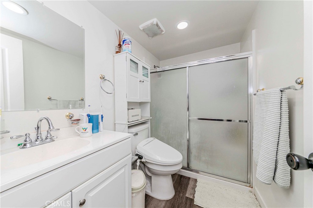 702 W Holt Avenue Property Photo 21