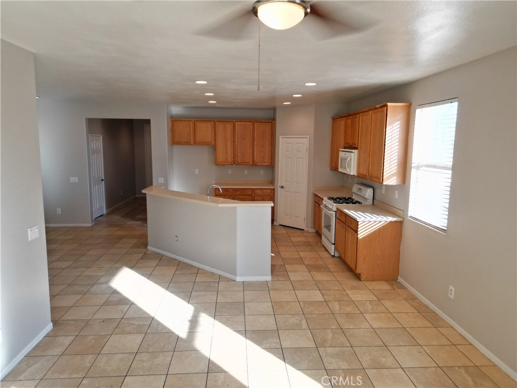 11807 Desert Glen Property Photo 3