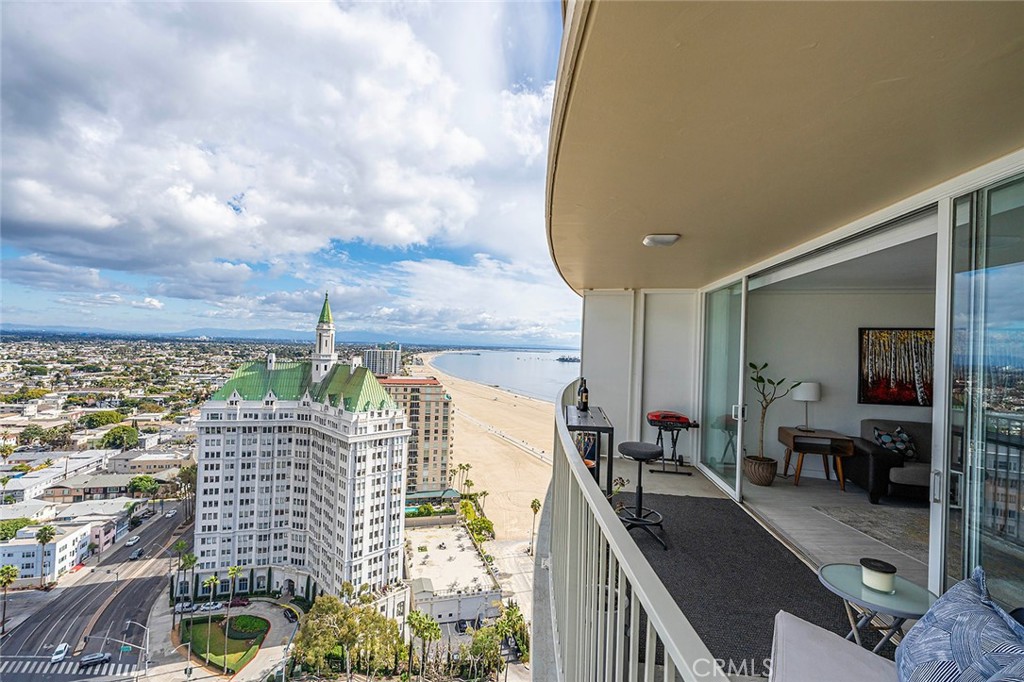700 E Ocean Blvd 3003 Property Photo 1