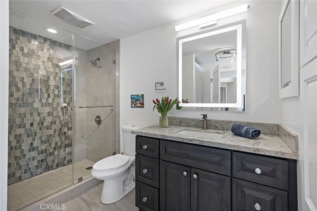 700 E Ocean Blvd 3003 Property Photo 9