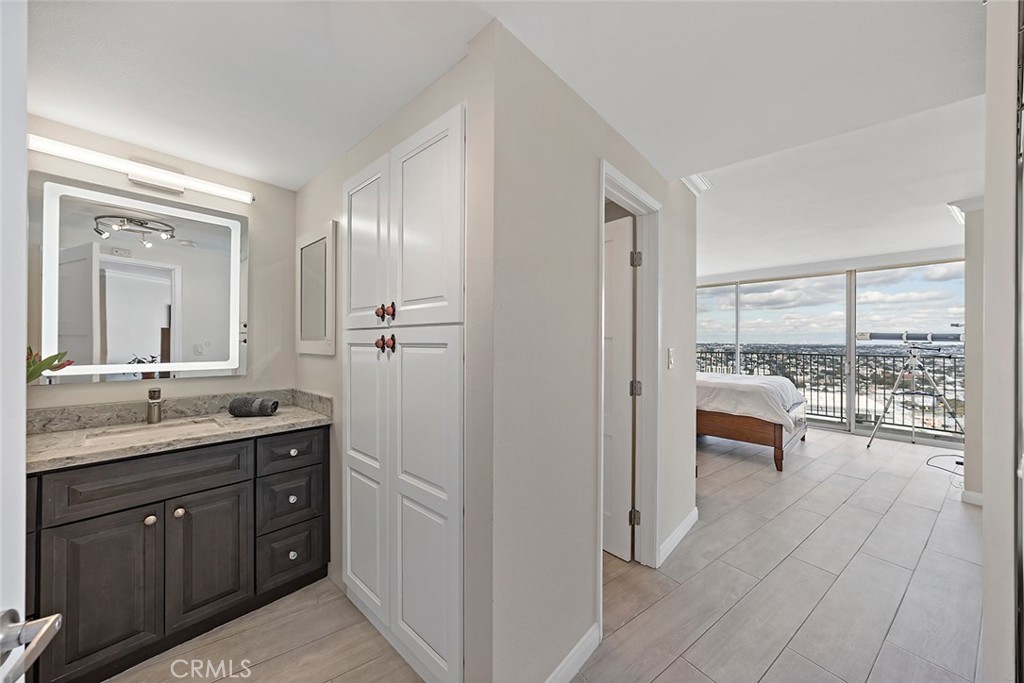 700 E Ocean Blvd 3003 Property Photo 12