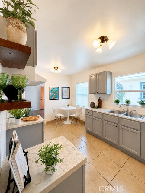5010 W El Segundo Boulevard Property Photo 1