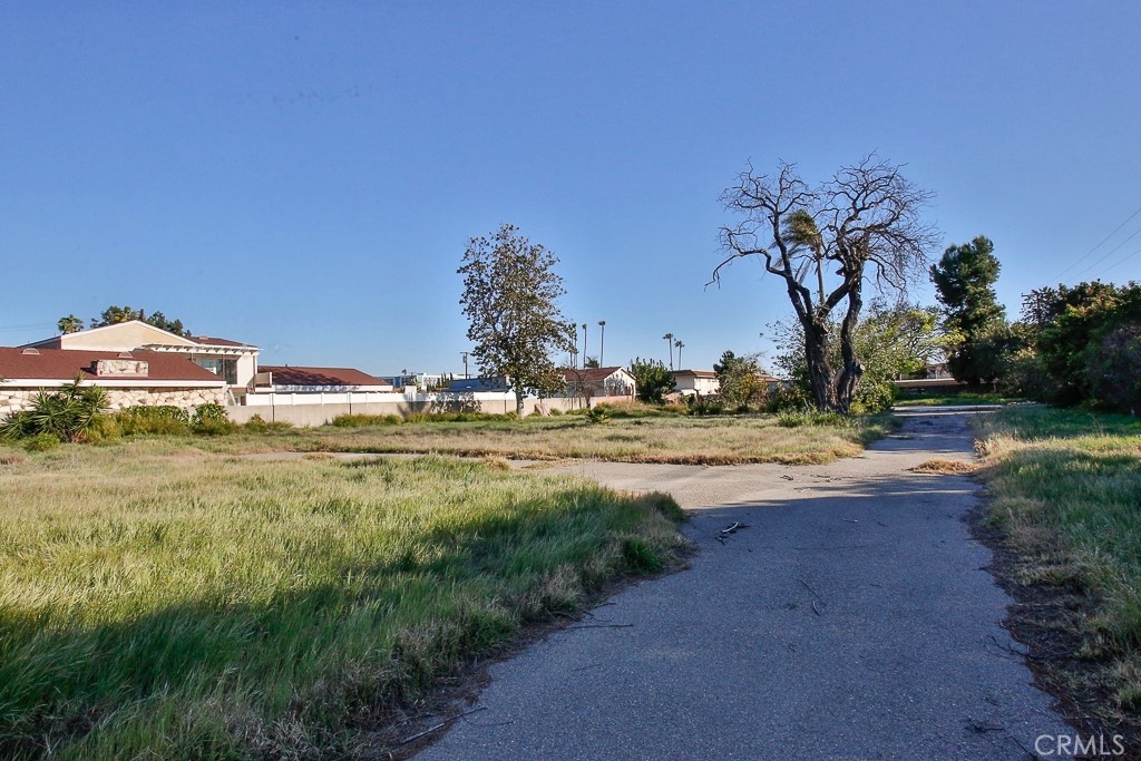 9792 Stanford Ave Property Photo 2