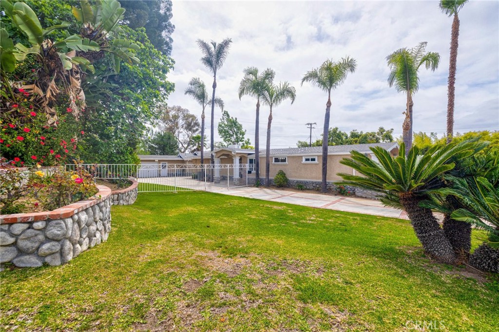 16875 Sausalito Drive Property Photo 2
