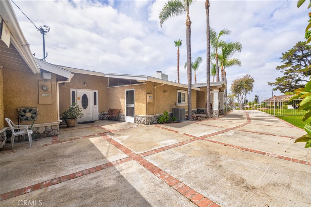 16875 Sausalito Drive Property Photo 4