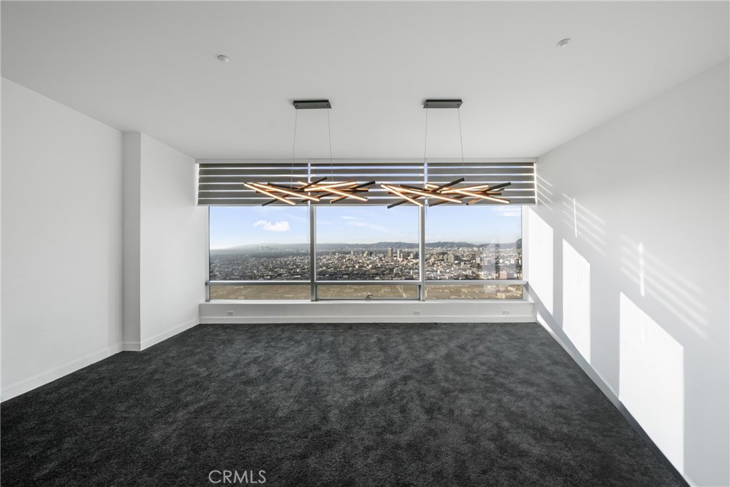 900 W Olympic Boulevard 46b Property Photo 27