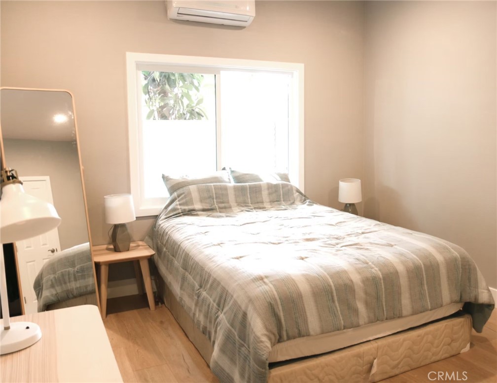 2437 Houston Property Photo 4