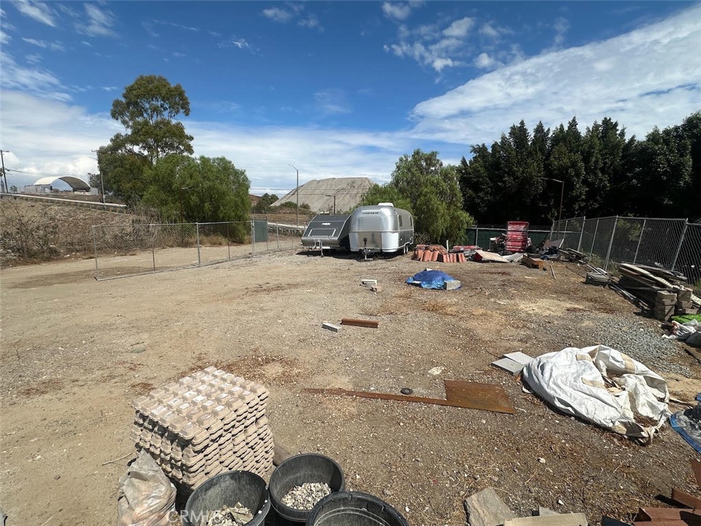 18 0 7207-021-18 Property Photo 3