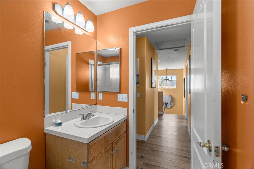 148 W Cherry Avenue Property Photo 18