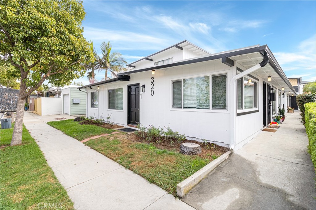 320 7th Street Property Photo 1