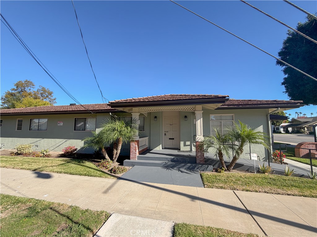 601 E Chapman Avenue Property Photo 3