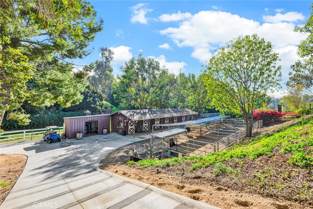 1419 N Richman Knoll Property Photo 4