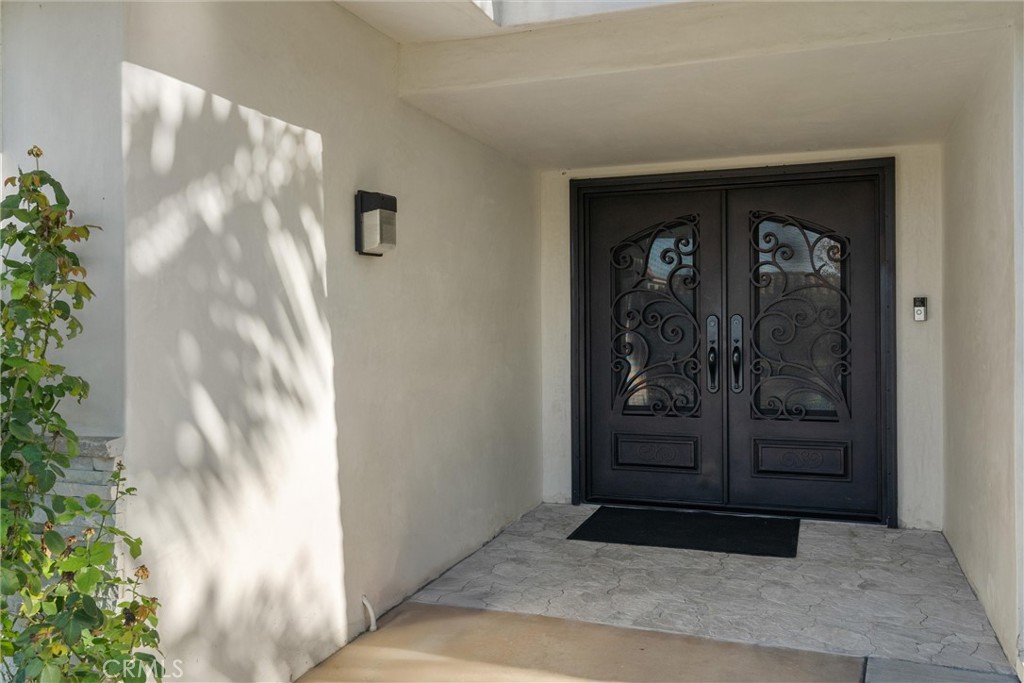 9434 Pico Vista Property Photo 6