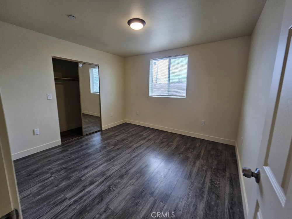 1128 1/2 E 28th Property Photo 13