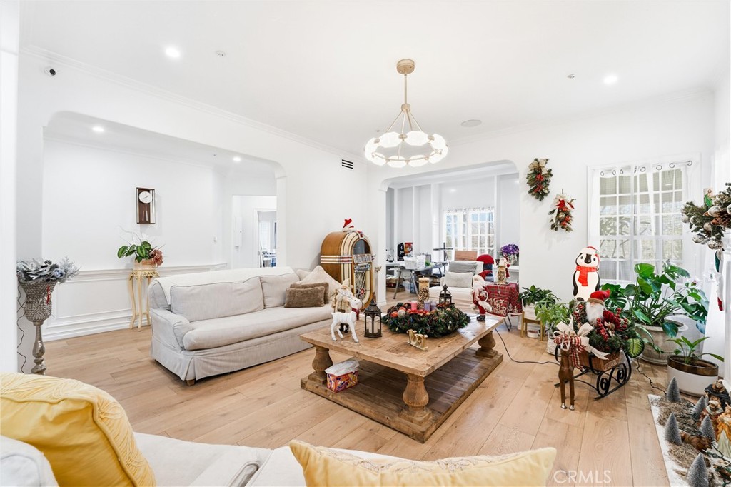 381 S Henning Way Property Photo 11