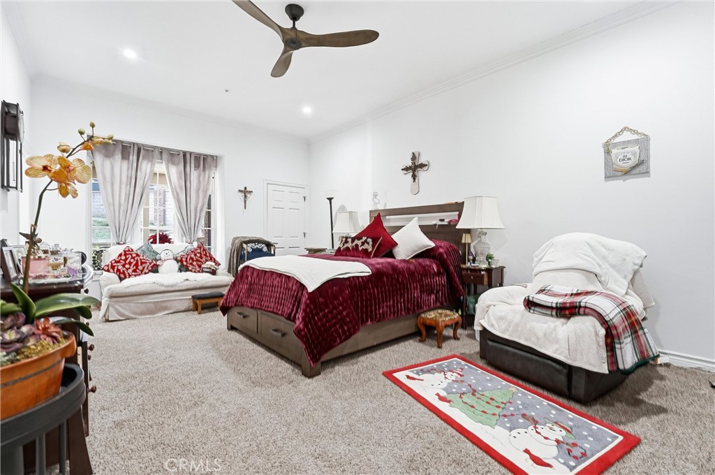 381 S Henning Way Property Photo 40