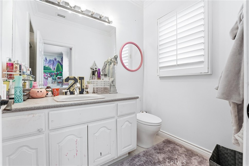 381 S Henning Way Property Photo 45