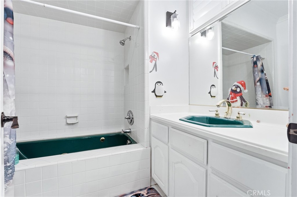 381 S Henning Way Property Photo 48