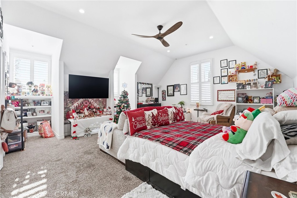 381 S Henning Way Property Photo 49