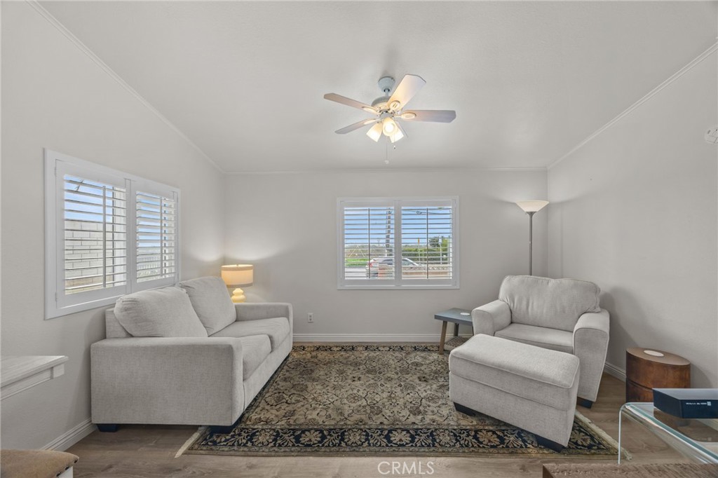 1660 Whittier Avenue 3 Property Photo 7