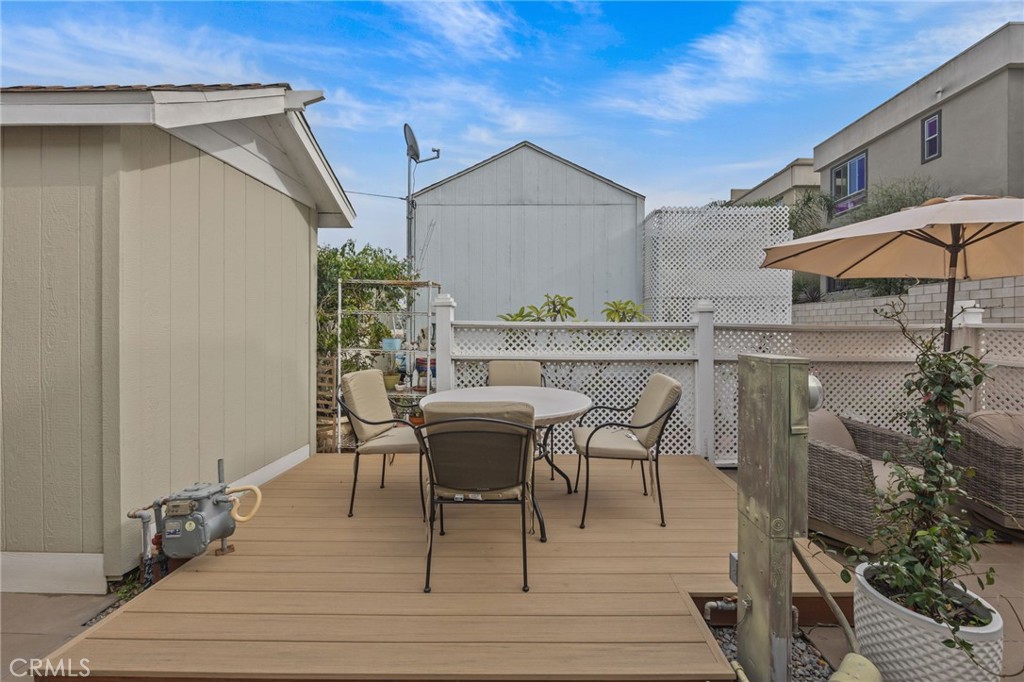 1660 Whittier Avenue 3 Property Photo 19