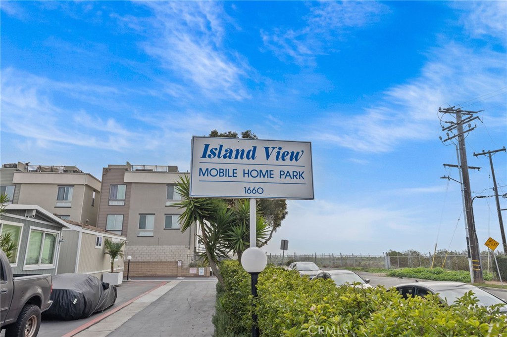 1660 Whittier Avenue 3 Property Photo 23