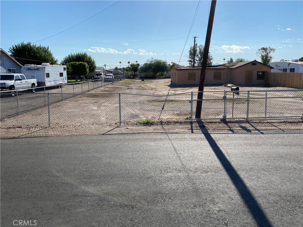 256 N Acacia Property Photo 1