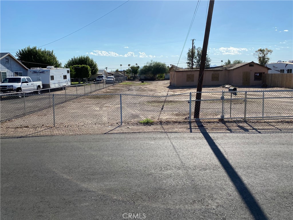 256 N Acacia Property Photo 4