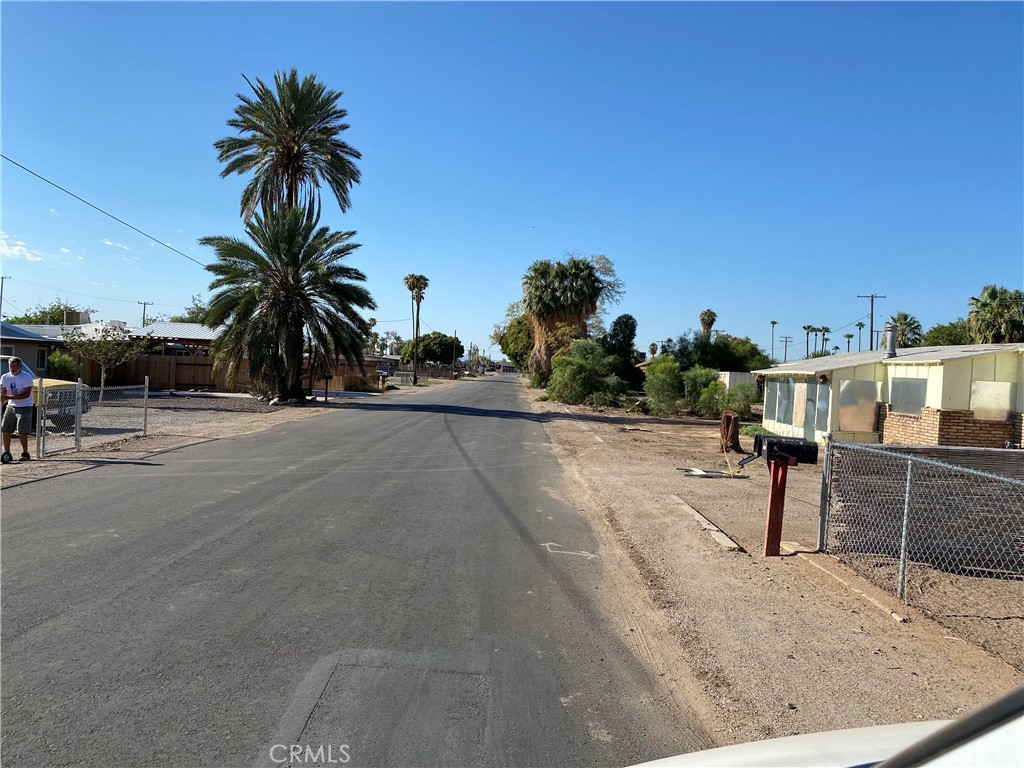 256 N Acacia Property Photo 5