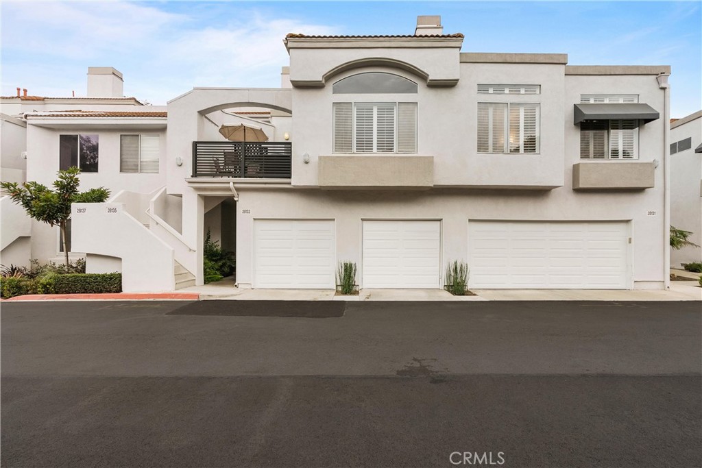 28135 Via Luis Property Photo 2